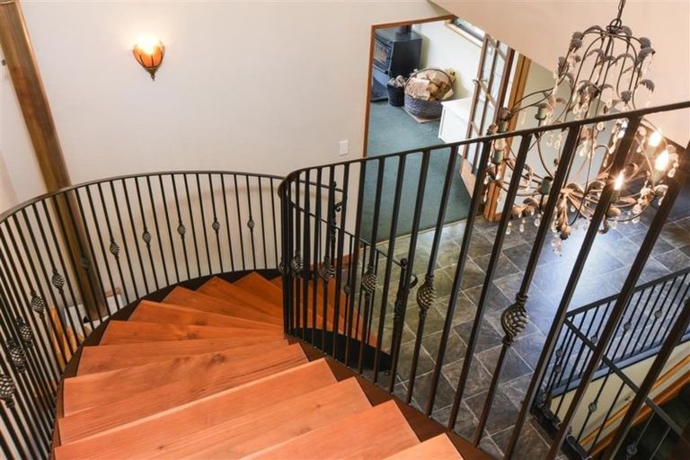 Photo of property in 8 Hugh Street, Sawyers Bay, Port Chalmers, 9023