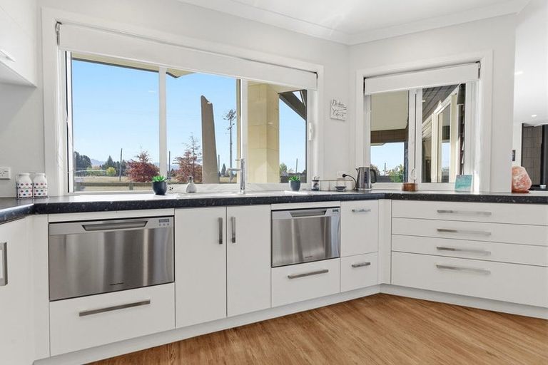 Photo of property in 14 Lakeland Avenue, Twizel, 7901