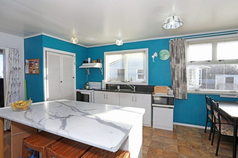 Photo of property in 17 Collins Crescent, Feilding, 4702