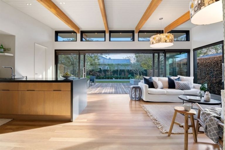 Photo of property in 3 Brenchley Avenue, Strowan, Christchurch, 8052