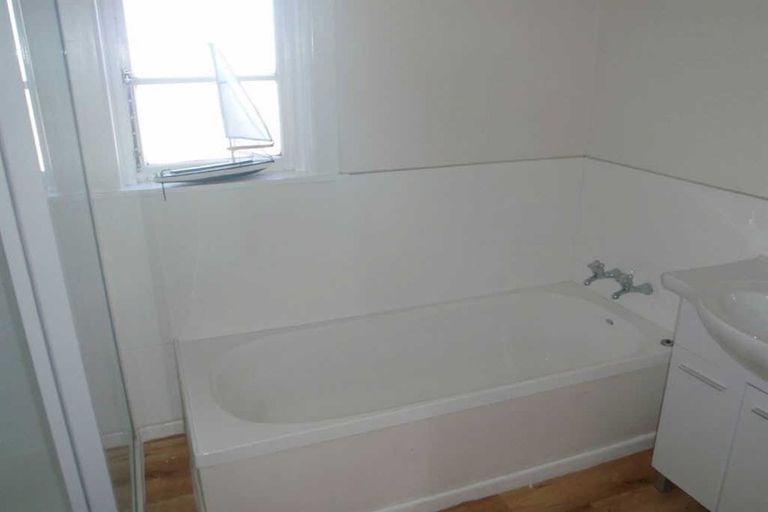 Photo of property in 24 Ottawa Road, Wainoni, Christchurch, 8061