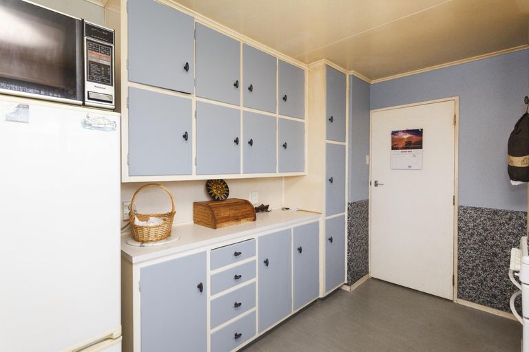 Photo of property in 5 Buller Place, Westbrook, Palmerston North, 4412