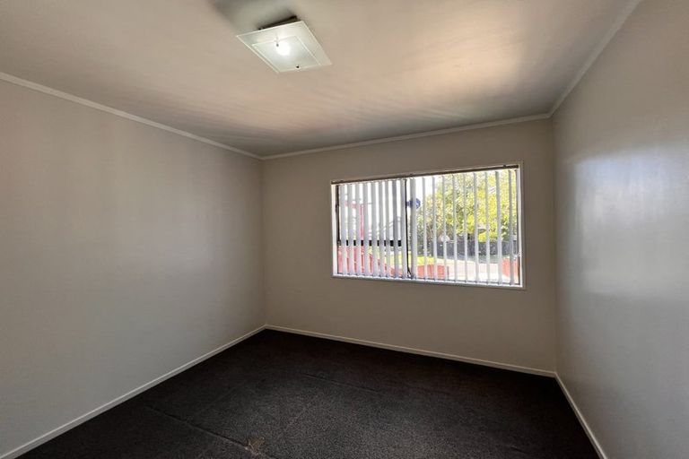 Photo of property in 32a Sikkim Crescent, Clover Park, Auckland, 2019