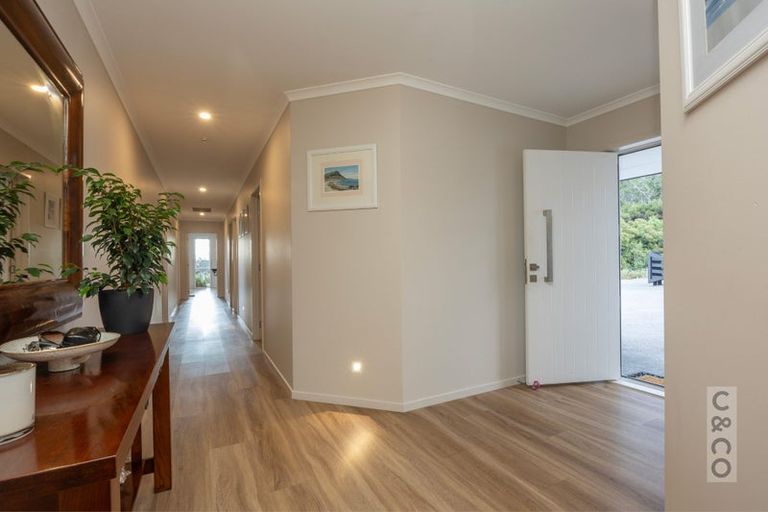 Photo of property in 43e Terry Smyth Drive, Kumeu, 0892
