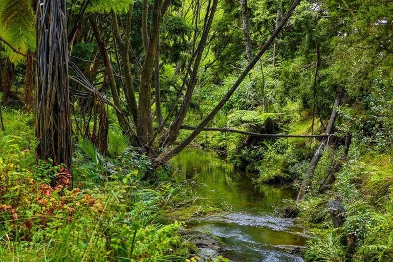 Photo of property in 86 Upper Waiwera Road, Puhoi, Silverdale, 0994