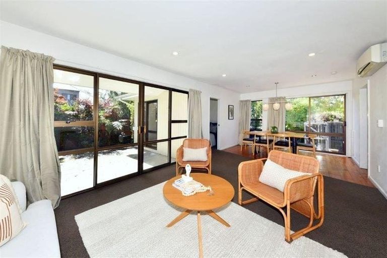 Photo of property in 10 Lynfield Avenue, Ilam, Christchurch, 8041