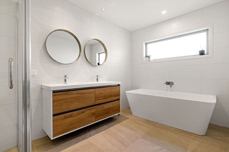 Photo of property in 1 Alan Livingston Drive, Cambridge, 3434