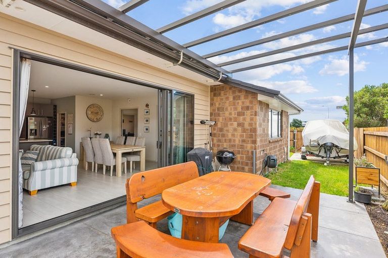 Photo of property in 92 The Drive, Paraparaumu Beach, Paraparaumu, 5032