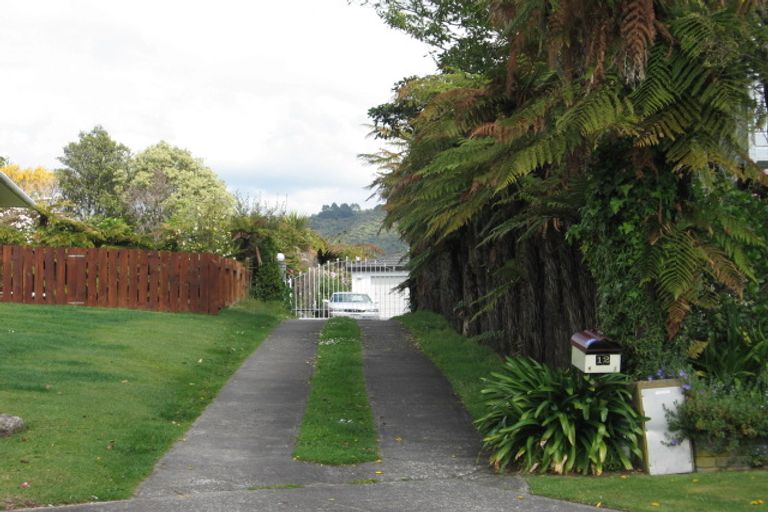 Photo of property in 12 Taurus Place, Kawaha Point, Rotorua, 3010