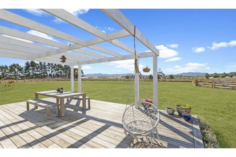 Photo of property in 6 Diane Place, Te Kowhai, Hamilton, 3288