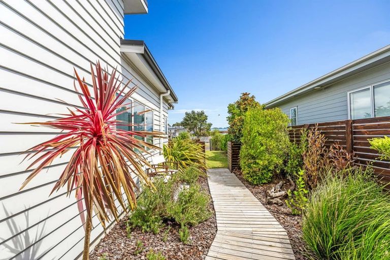 Photo of property in 161 Harbour Drive, Matarangi, Whitianga, 3592