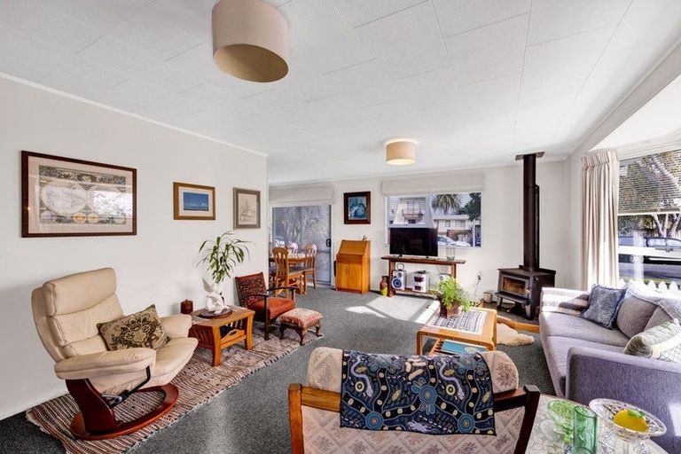 Photo of property in 11 Jade Place, Bell Block, New Plymouth, 4312