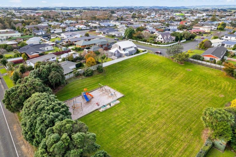 Photo of property in 69 Murray Avenue, Hawera, 4610