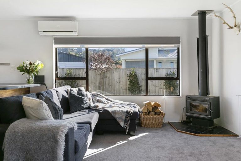 Photo of property in 3b Dorothy Drive, Acacia Bay, Taupo, 3330