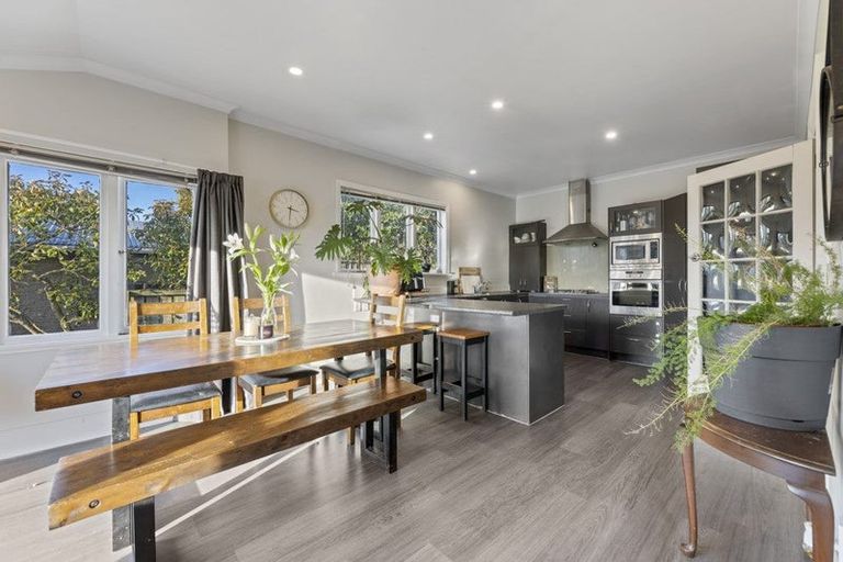 Photo of property in 2 Muir Street, Green Island, Dunedin, 9018