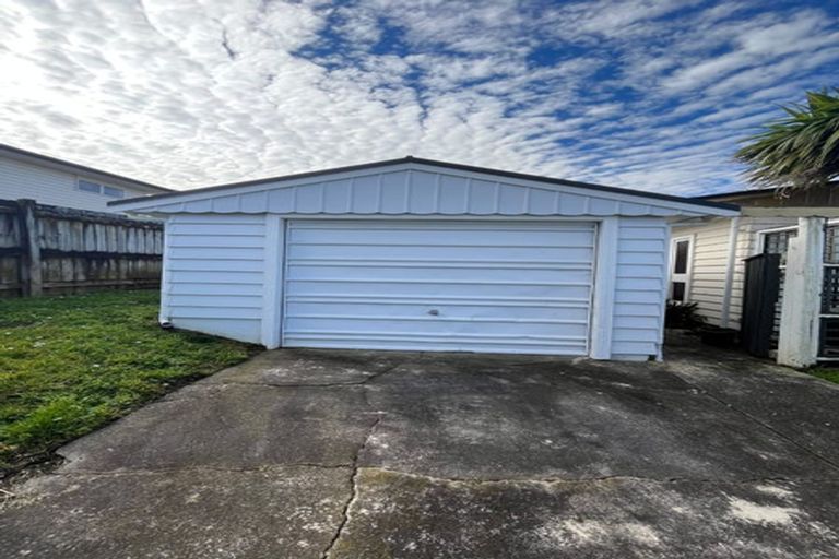 Photo of property in 34 Andrew Road, Howick, Auckland, 2010