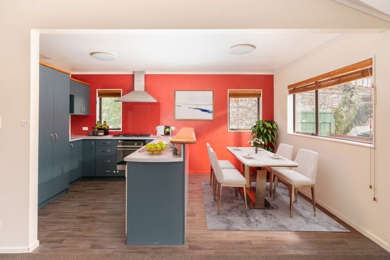 Photo of property in 142 Upland Road, Kelburn, Wellington, 6012