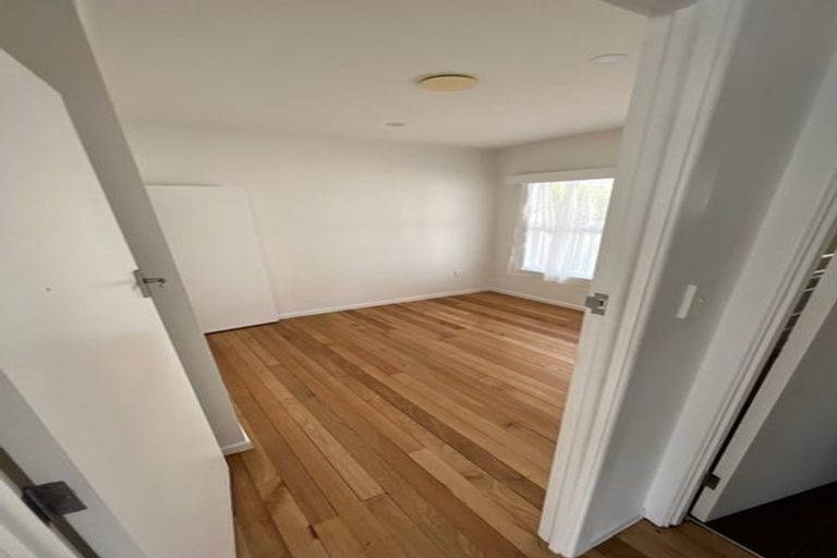 Photo of property in 2/342 Lake Road, Hauraki, Auckland, 0622