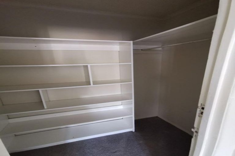 Photo of property in 52 Churchill Avenue, Manurewa, Auckland, 2102