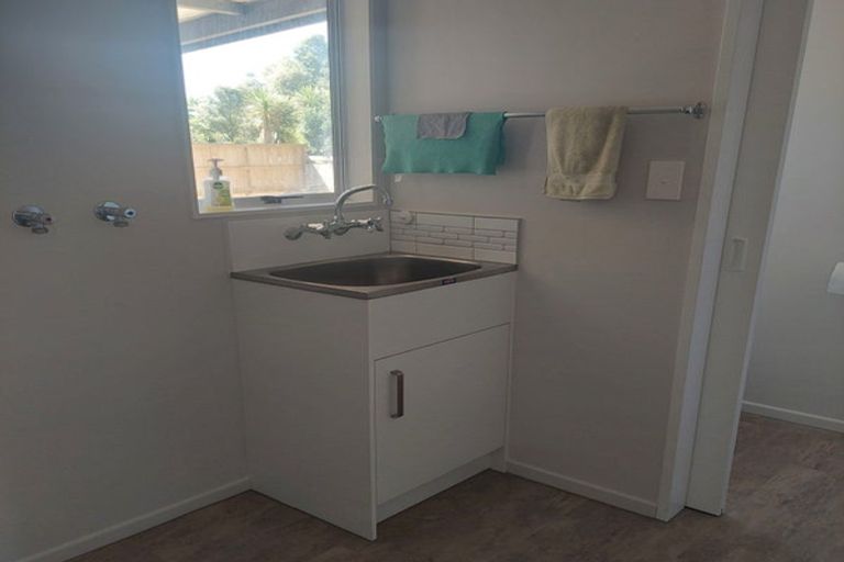 Photo of property in 29b Aquarius Drive, Kawaha Point, Rotorua, 3010