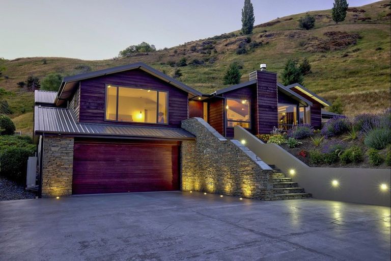 Photo of property in 3 Coleshill Lane, Lower Shotover, Queenstown, 9371