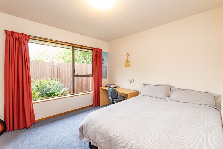 Photo of property in 23a Mappleton Avenue, Burnside, Christchurch, 8053