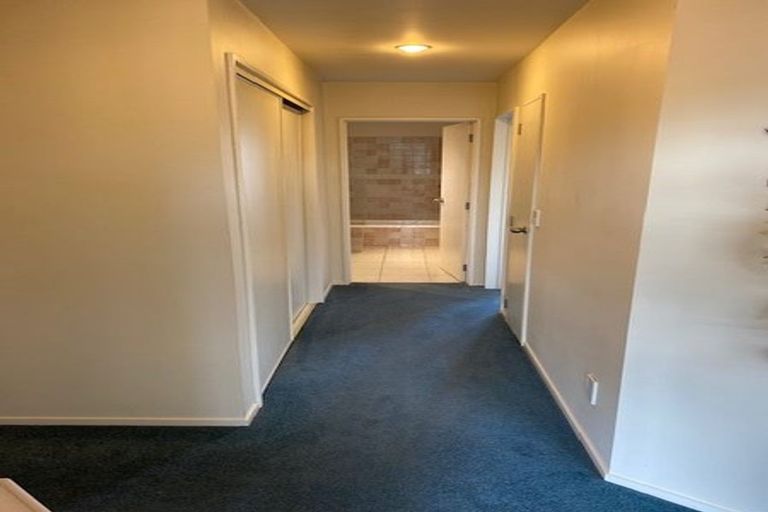 Photo of property in 7 Gillett Place, Botany Downs, Auckland, 2014
