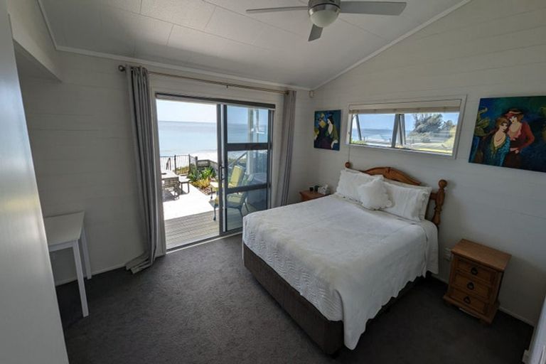 Photo of property in 355 Pukehina Parade, Pukehina, Te Puke, 3189