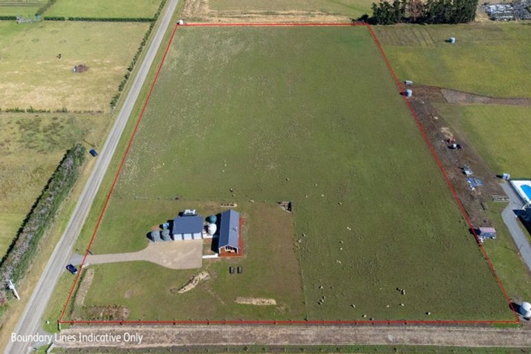 Photo of property in 86 Racecourse Road, Amberley, 7482