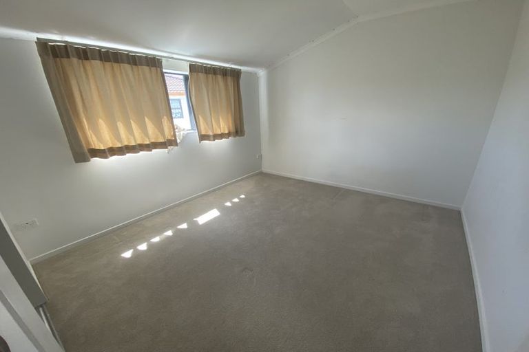 Photo of property in 38 Jandell Crescent, Bucklands Beach, Auckland, 2014