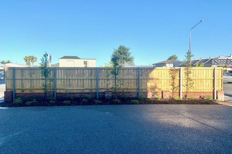 Photo of property in 7 Straven Road, Riccarton, Christchurch, 8011