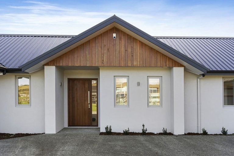 Photo of property in 5 Riverside Way, Clevedon, Papakura, 2585