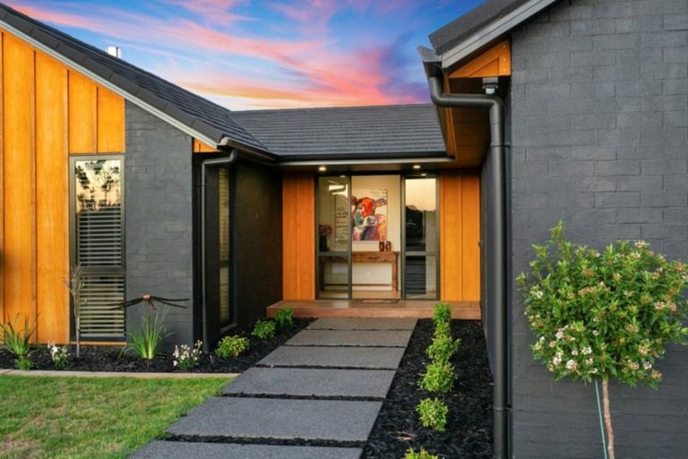 Photo of property in 26 Alan Livingston Drive, Cambridge, 3434