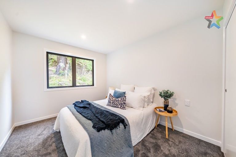 Photo of property in 5 Te Ara O Tahumate, Stokes Valley, 5019