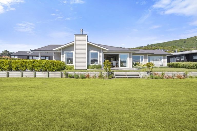 Photo of property in 13 Kestrel Lane, Kinloch, Taupo, 3377
