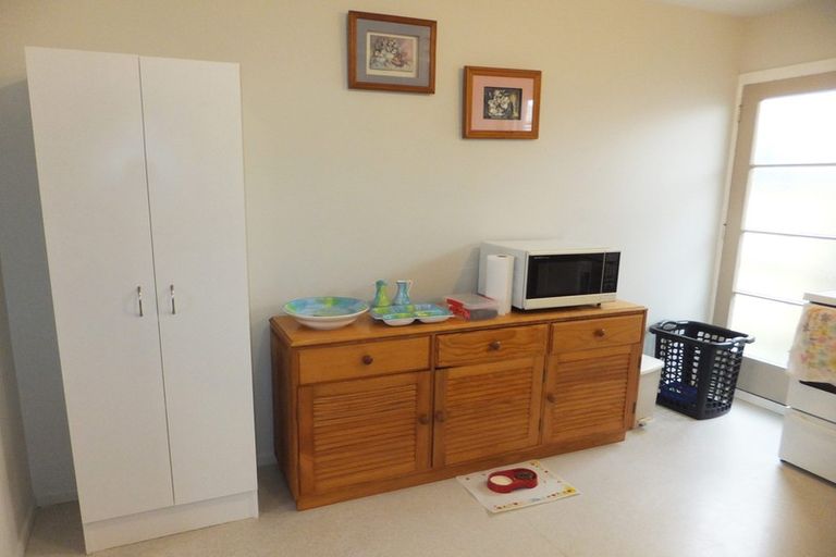 Photo of property in 2/490 Barbadoes Street, Edgeware, Christchurch, 8013