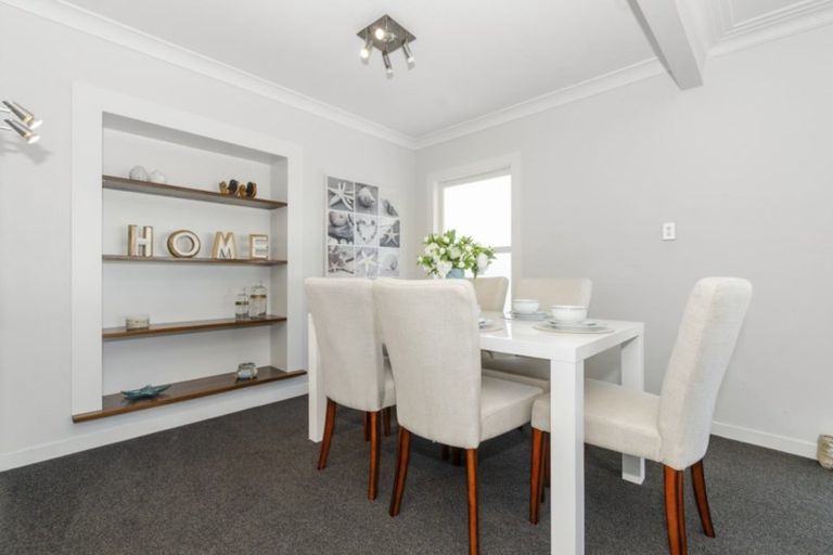 Photo of property in 52 Alexander Street, Cockle Bay, Auckland, 2014