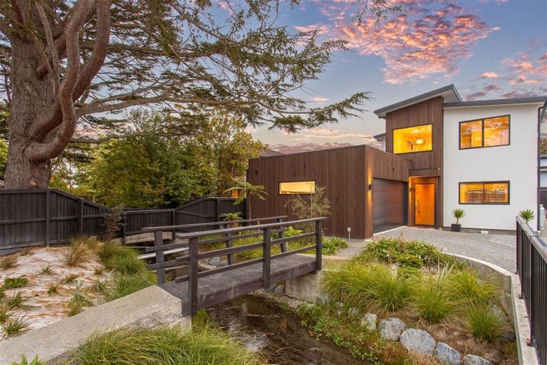 Photo of property in 5a Taylors Avenue, Bryndwr, Christchurch, 8052