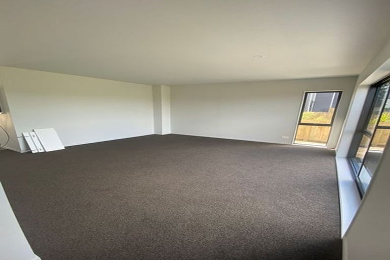 Photo of property in 30 Matawhanga Drive, Wattle Downs, Auckland, 2103