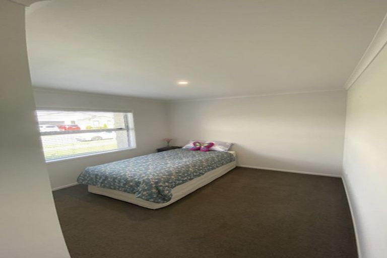 Photo of property in 126 Puhirake Crescent, Pyes Pa, Tauranga, 3112