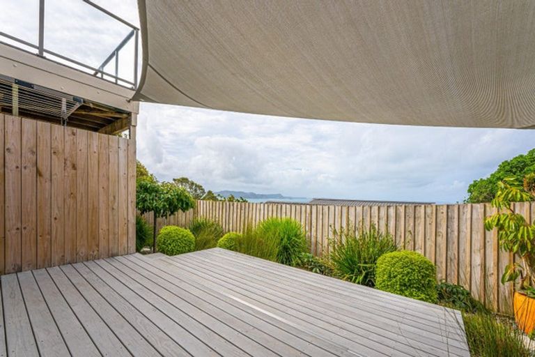 Photo of property in 1/272 Whangaparaoa Road, Red Beach, 0932