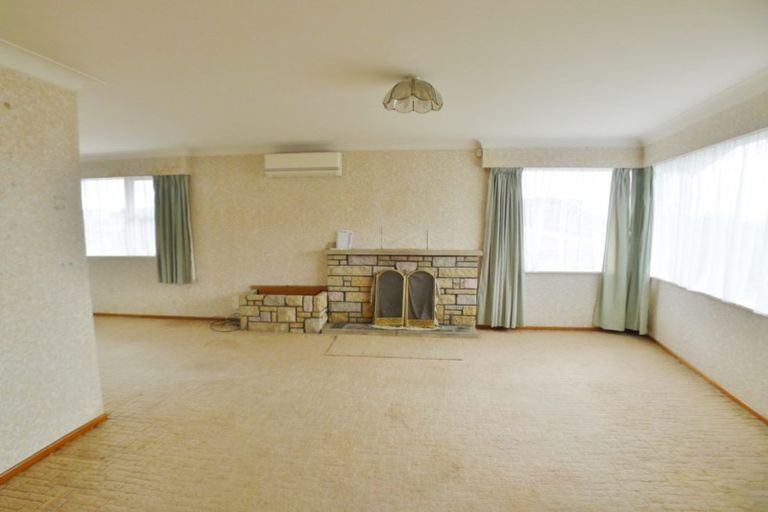 Photo of property in 58 Marlborough Avenue, Glenfield, Auckland, 0629