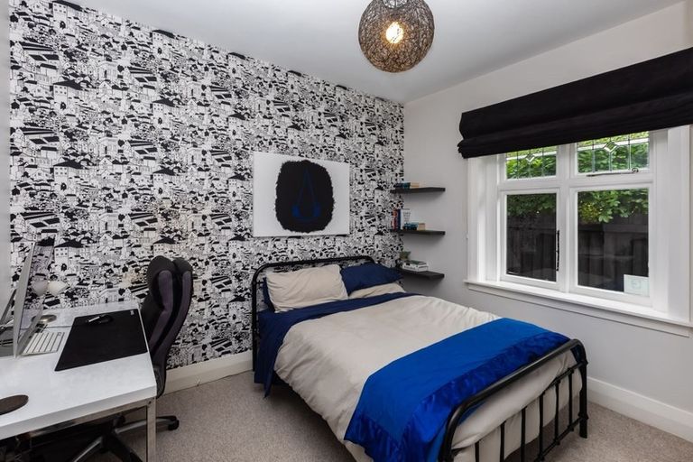 Photo of property in 74 Selwyn Street, Somerfield, Christchurch, 8024