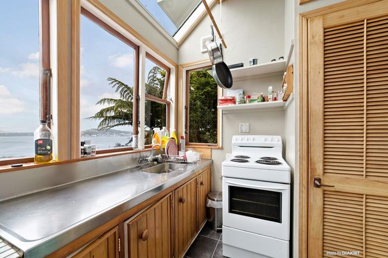 Photo of property in 29 Winchester Street, Kaiwharawhara, Wellington, 6035