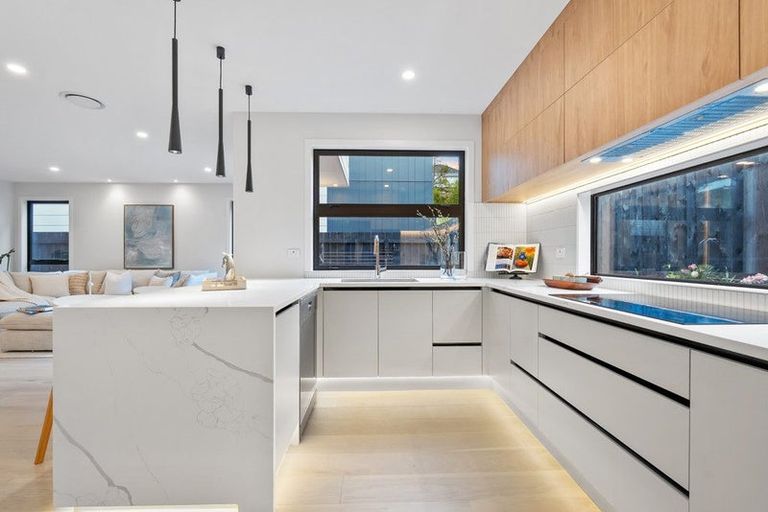 Photo of property in 42e Gordon Avenue, Milford, Auckland, 0620