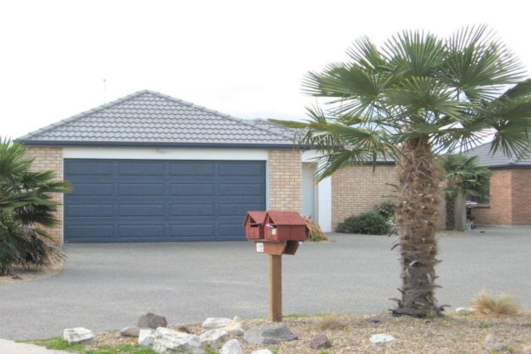 Photo of property in 21 Kahira Crescent, Papamoa Beach, Papamoa, 3118