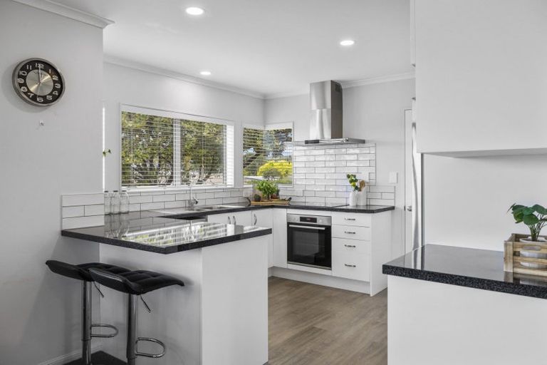 Photo of property in 26 Brackenburn Drive, Ohauiti, Tauranga, 3112