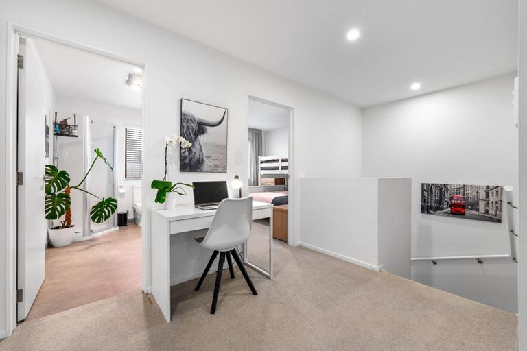 Photo of property in 12 Autumn Blaze Street, Hobsonville, Auckland, 0616