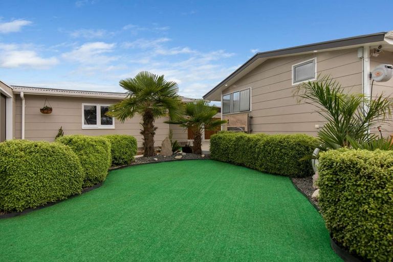 Photo of property in 24 Tawhara Place, Edgecumbe, 3120