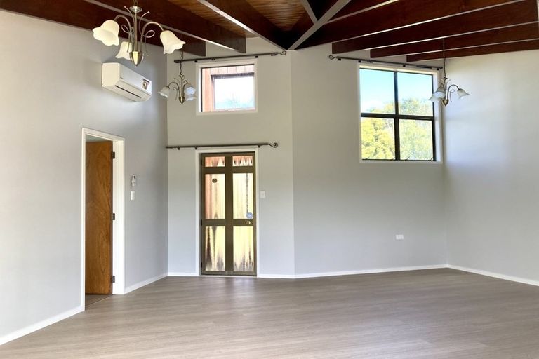 Photo of property in 69 Sunny Crescent, Huapai, Kumeu, 0810